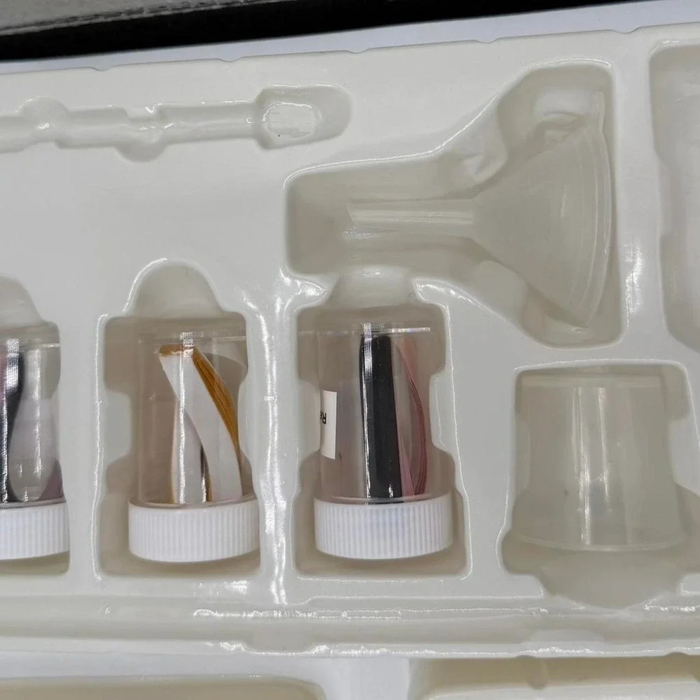 The Magic School Bus Chemistry Lab